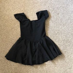 Black leotard with attached skirt 💃🏼